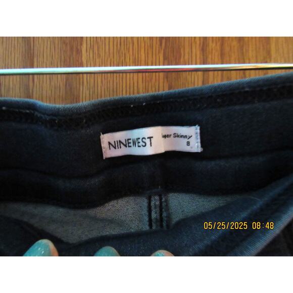 Nine West Super Skinny Jeans - Size 8 - Picture 2 of 3